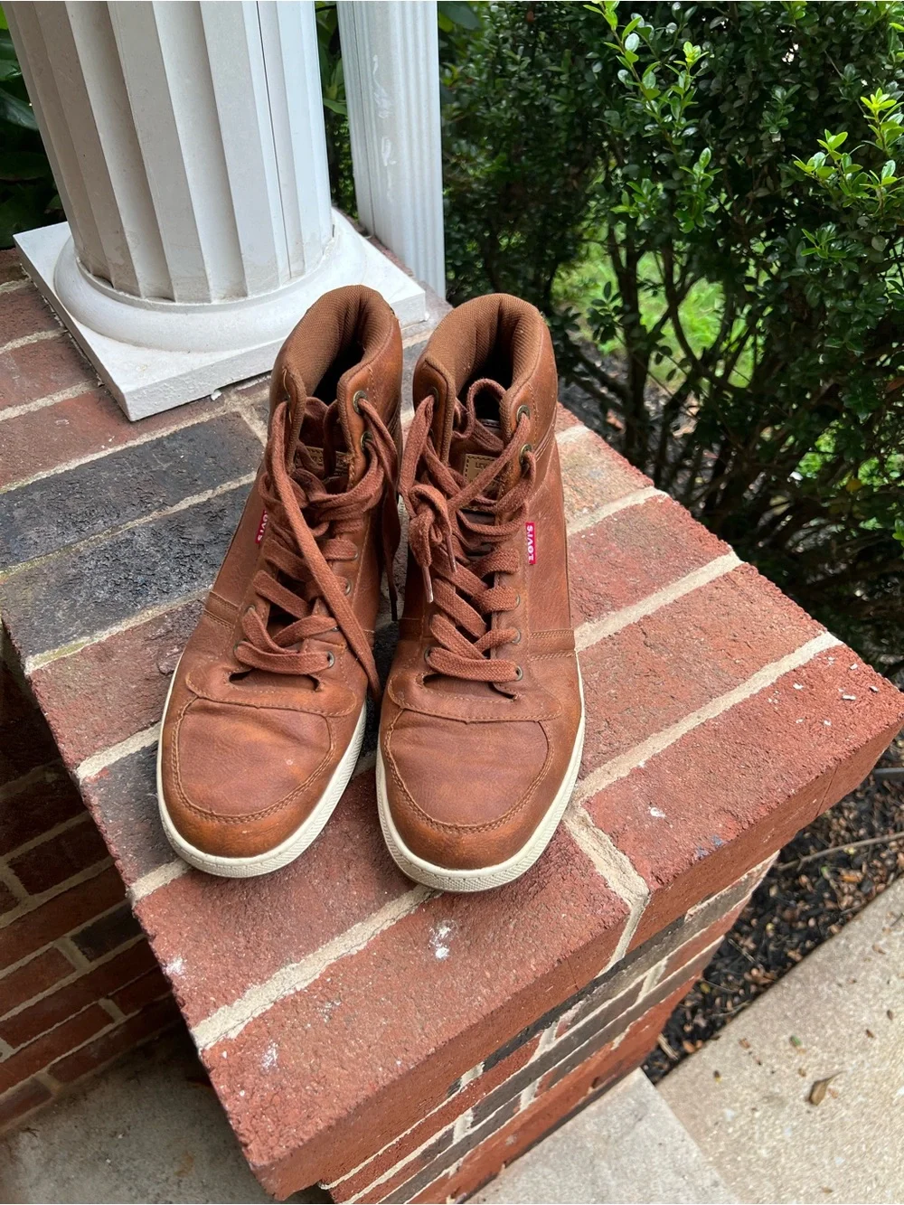 Levi's Men's Tan/Brown High-Top Lace-Up Sneakers